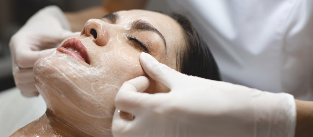Medikal Profacial cilt bakımı uygulaması — Emsal Doğan Bursa